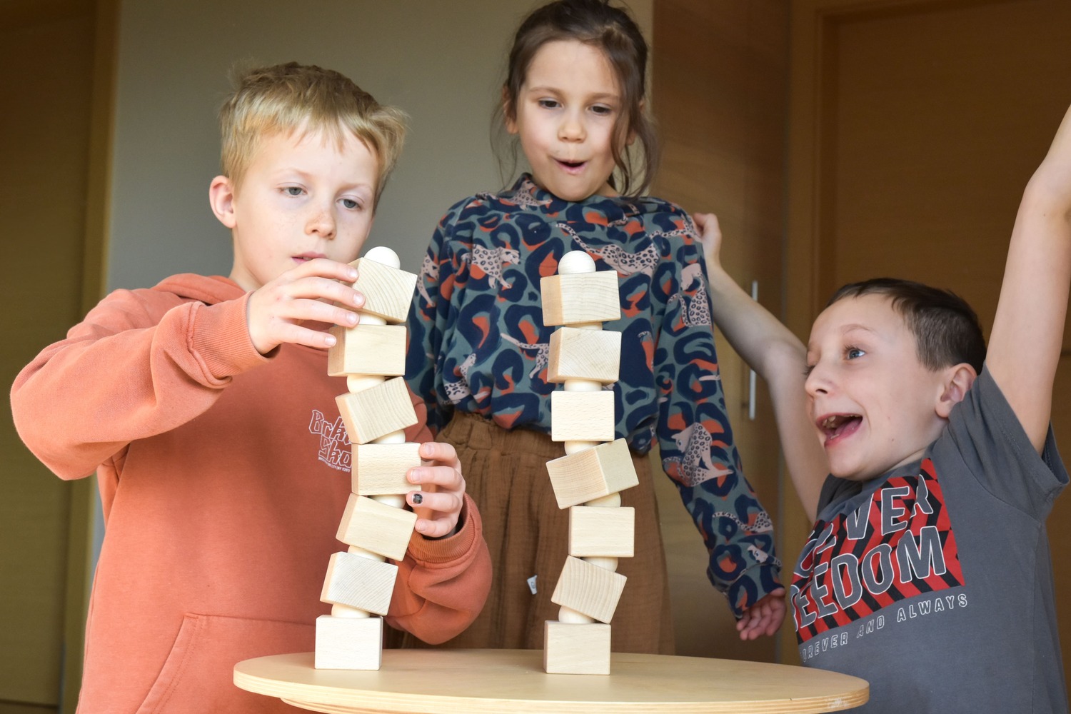 JUST BLOCKS Balance Tower TEAM CHALLENGER