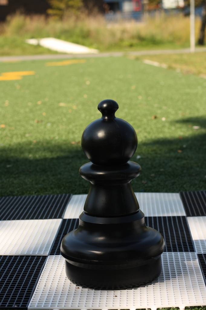 Übergames Riesen Schachfigur Bauer schwarz oder weiß