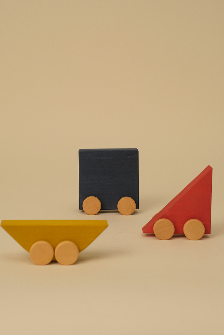 TOYTO Trio Vehicle