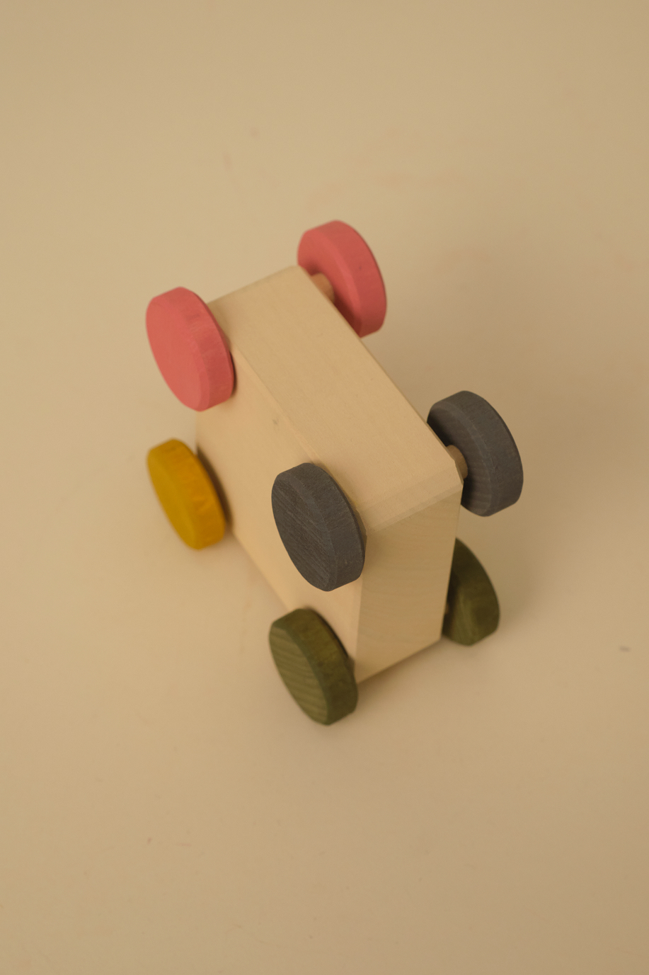 TOYTO White Square Vehicle