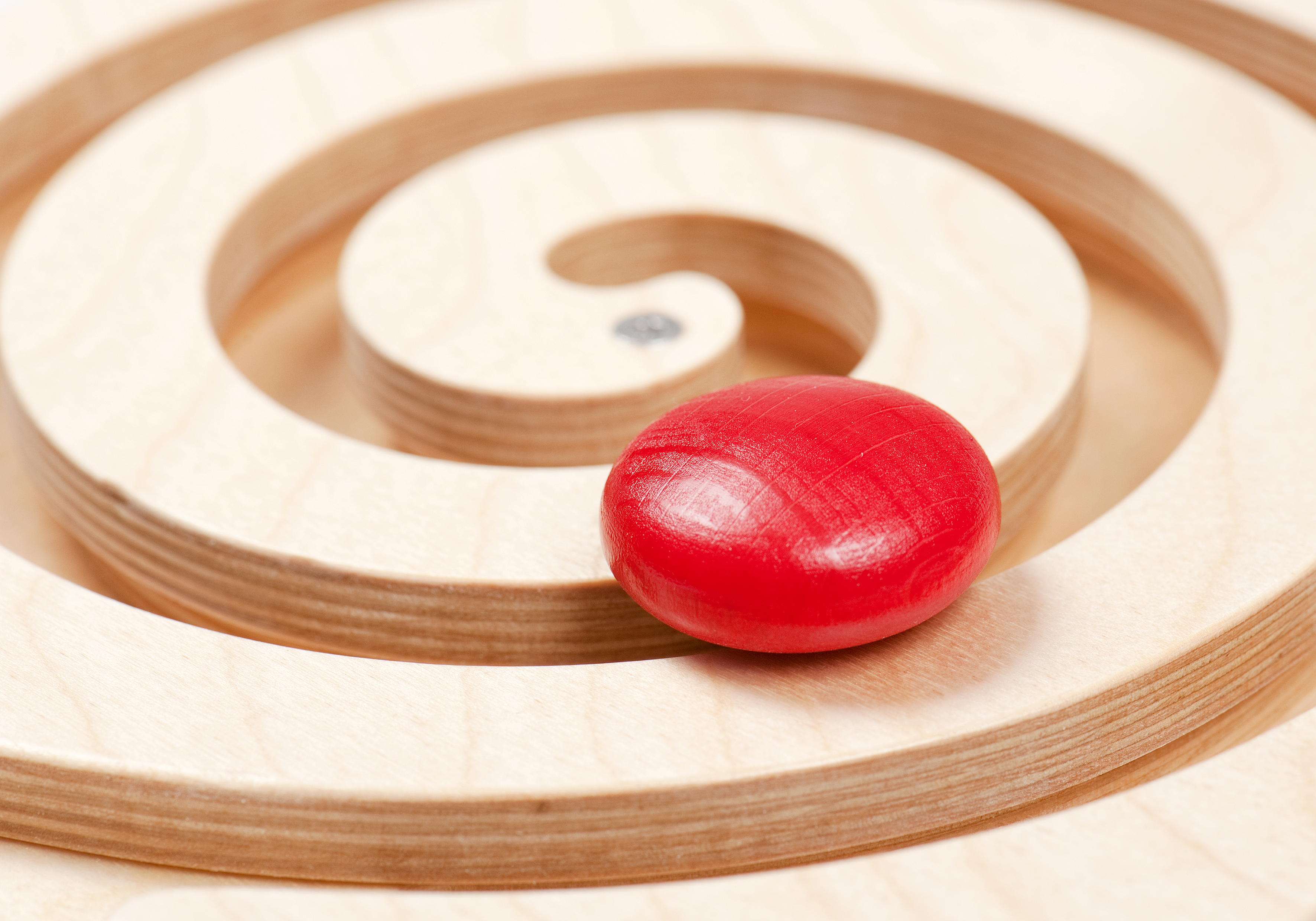 Lokki Wandspiel Labyrinth Spirale links (rot)
