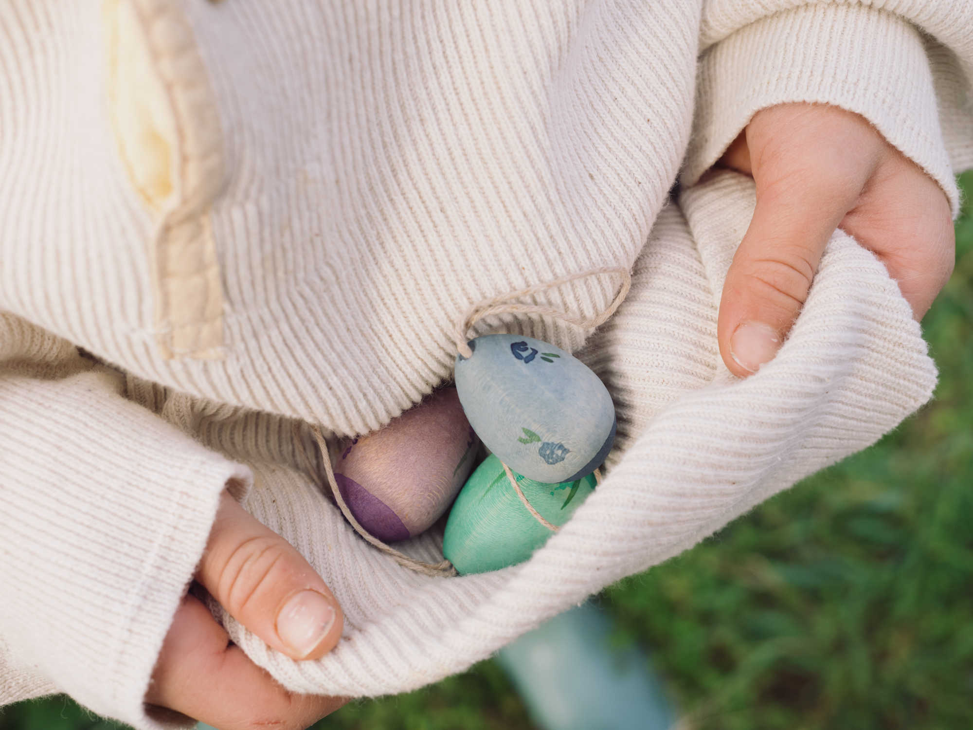Grapat Oster Ornament Nº1 - Aurora Eggs
