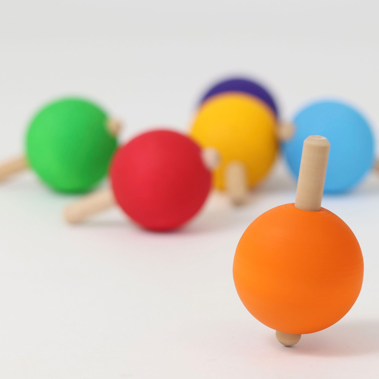 GRIMMS Regenbogenkreisel - Holzspielzeug Profi