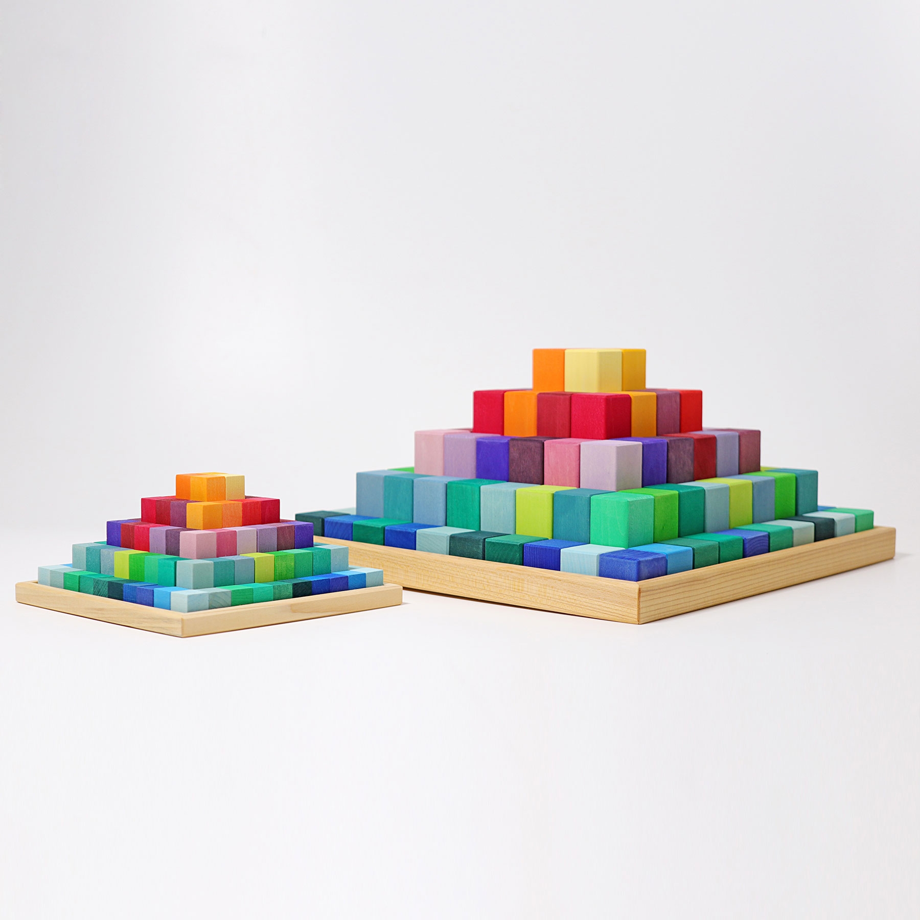 GRIMM´S Kleine Stufenpyramide