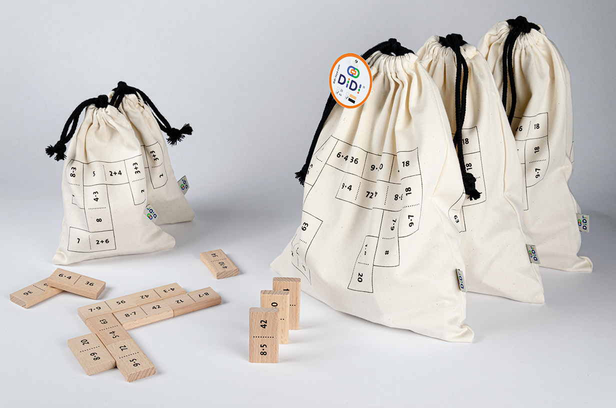 DiDi toys Mathematische Dominosteine | Multiplikation bis 10 - schwarz