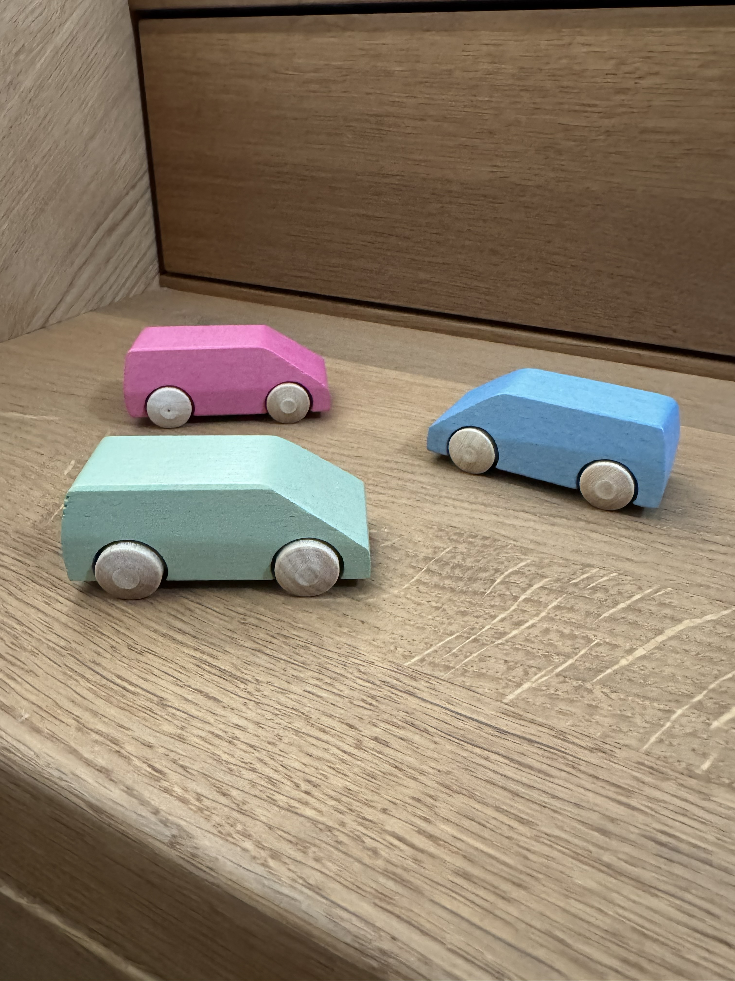 Beck Mini Van Holzauto Pastell | Holzspielzeug Profi