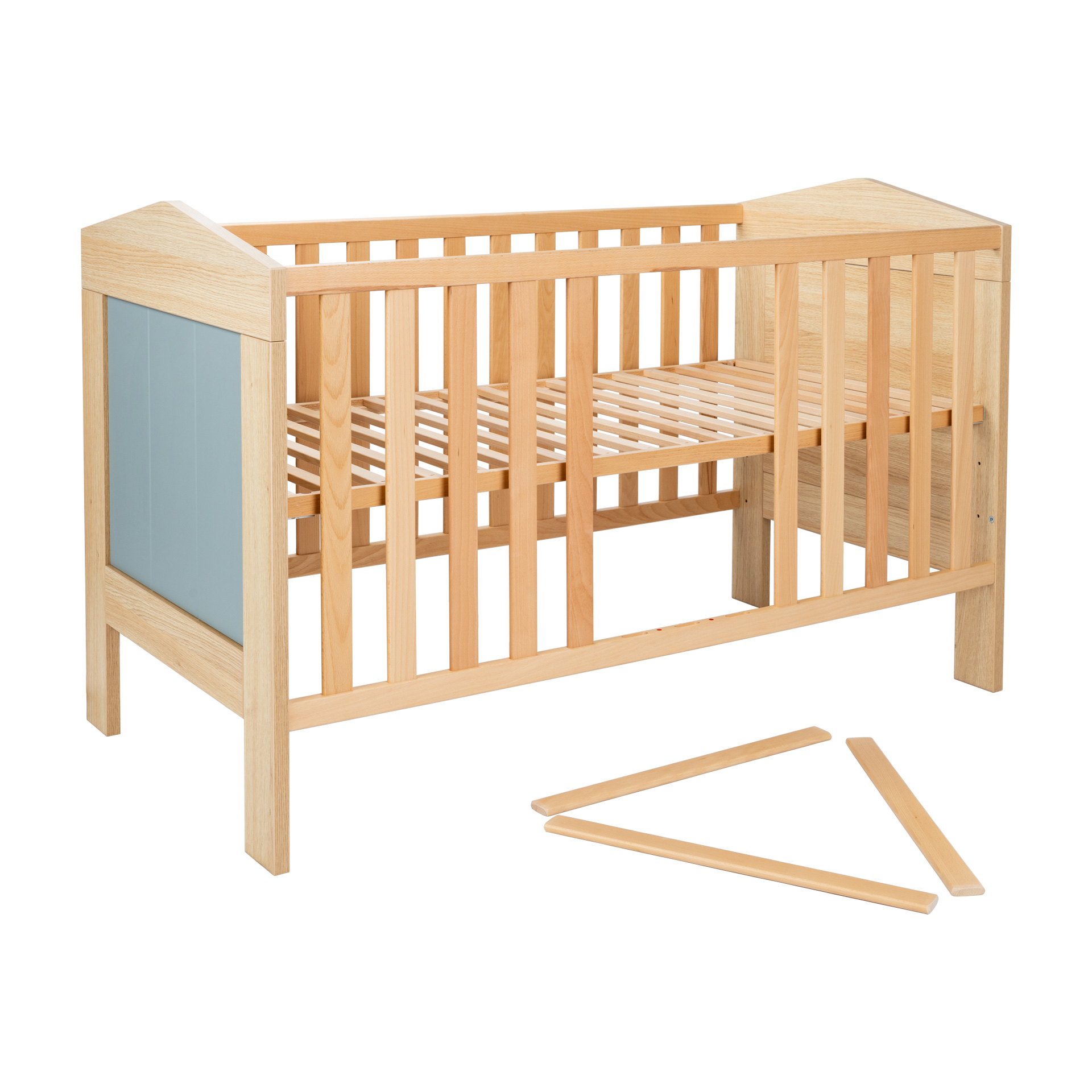 Arthur Berndt Babyzimmer ROOFY Kinderbett in Salbei und Nagano Oak NB und 3 Schlupfsprossen