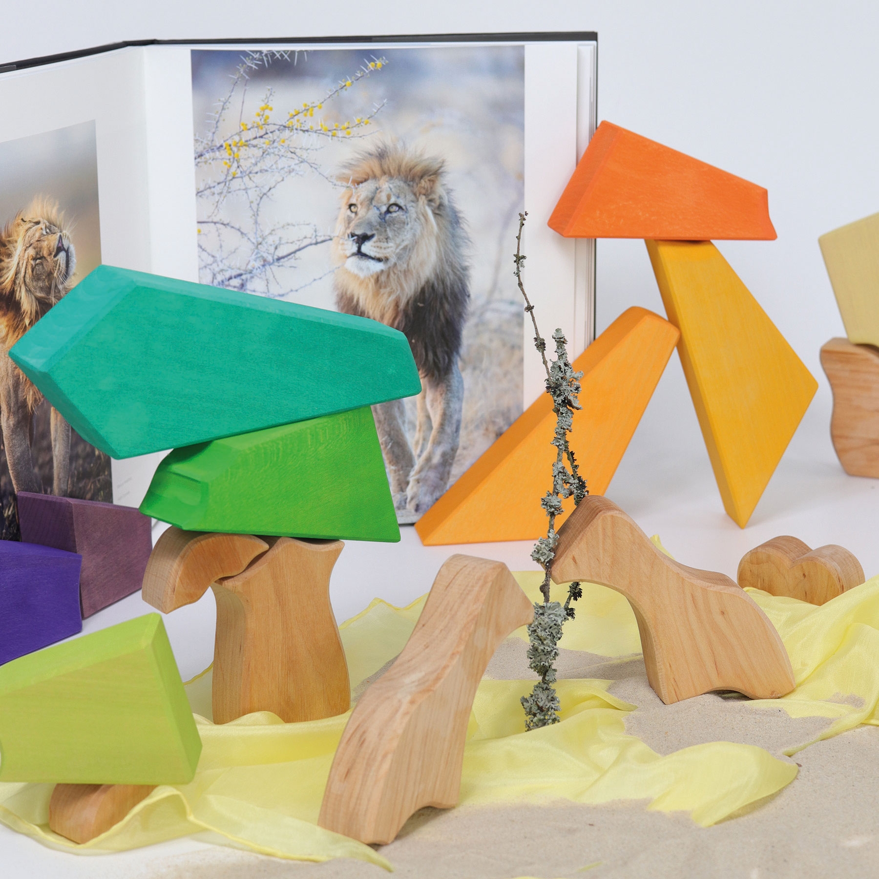 GRIMM`S Bauspiel Regenbogenlöwe