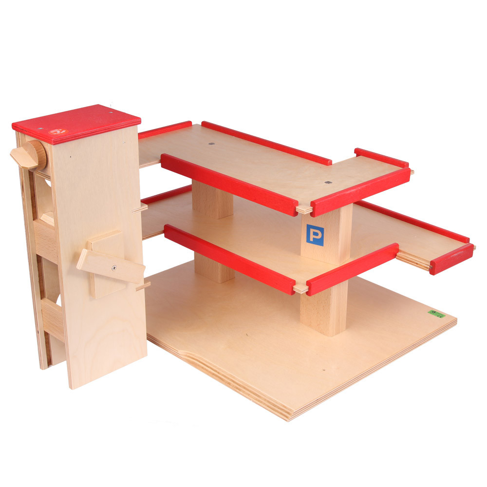Beck Parkhaus mit Aufzug