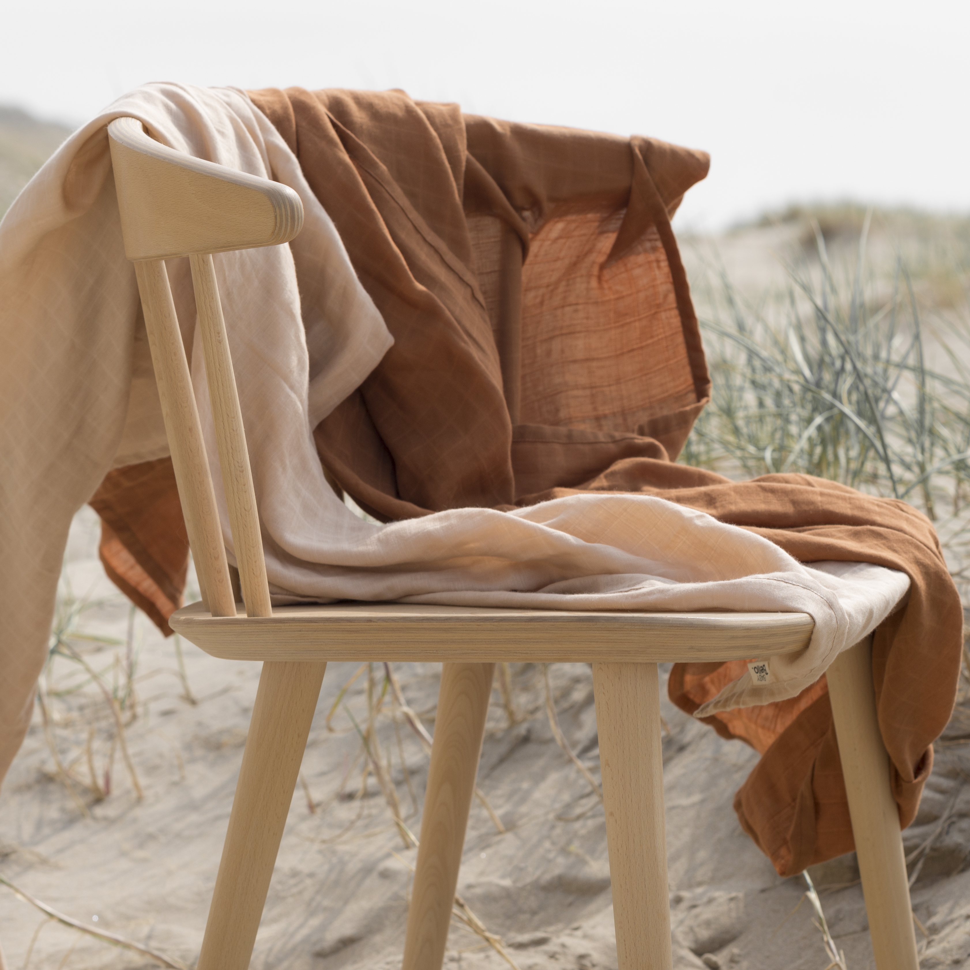 Baby Bello Großes Musselin Tuch Swaddle Toasted Almond