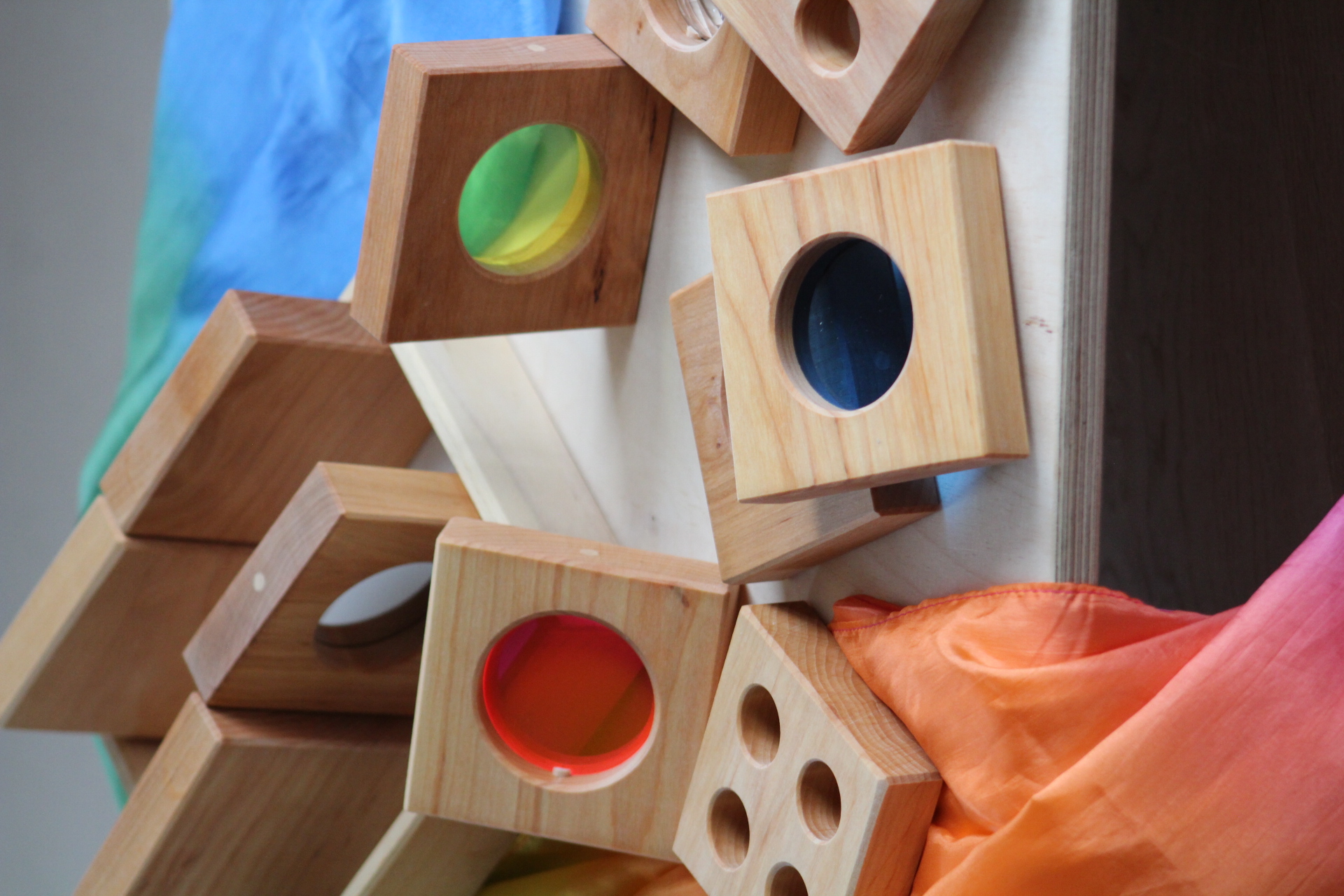 BAUSPIEL Optikklötze im Holzrahmen (12er Set)