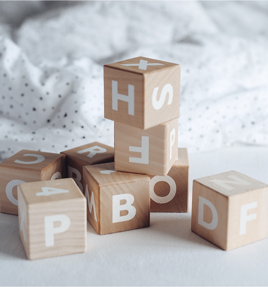 ooh noo Holzwürfel Alphabet Buchstaben & Zahlen weiß""