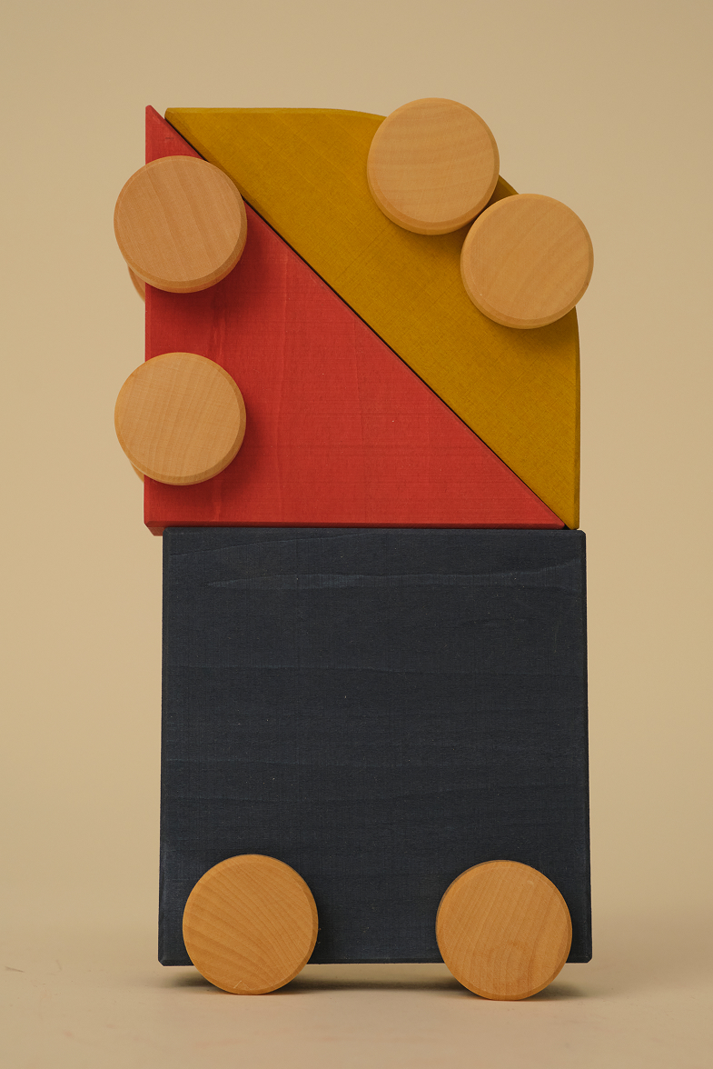 TOYTO Trio Vehicle