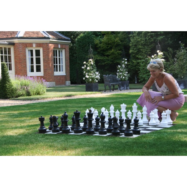 Übergames Garten Schachfiguren