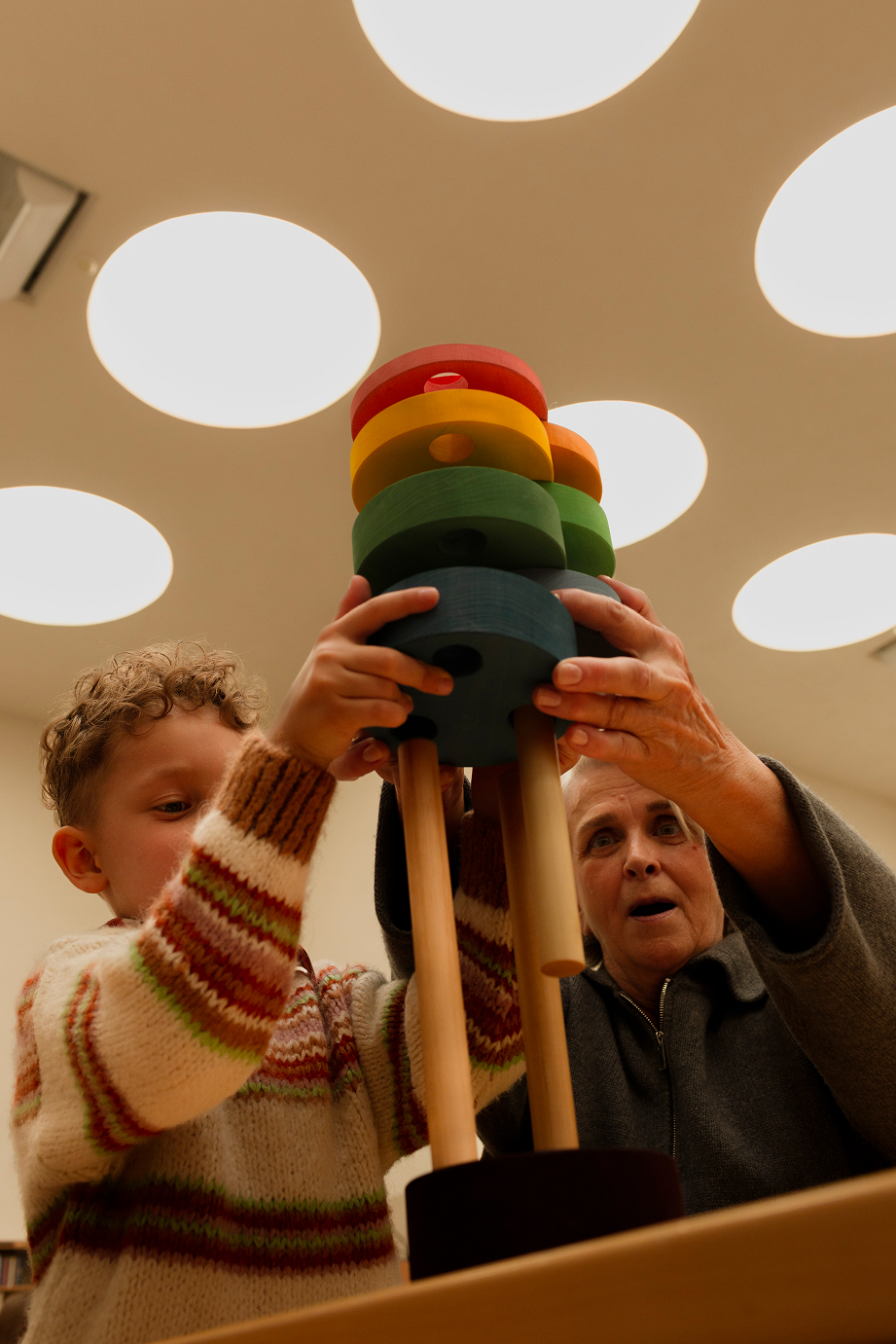 TOYTO Round Stacking Tower