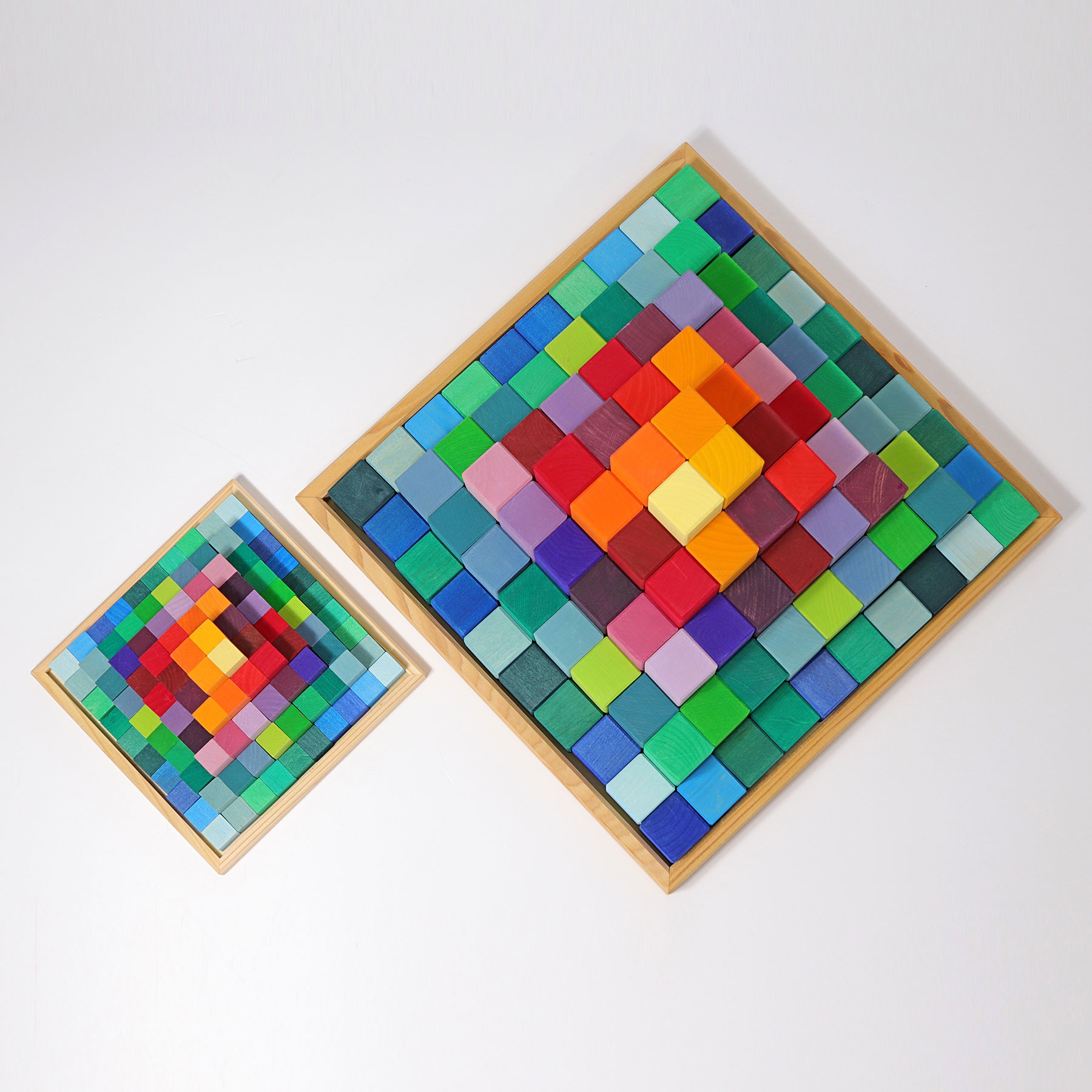 GRIMM´S Kleine Stufenpyramide