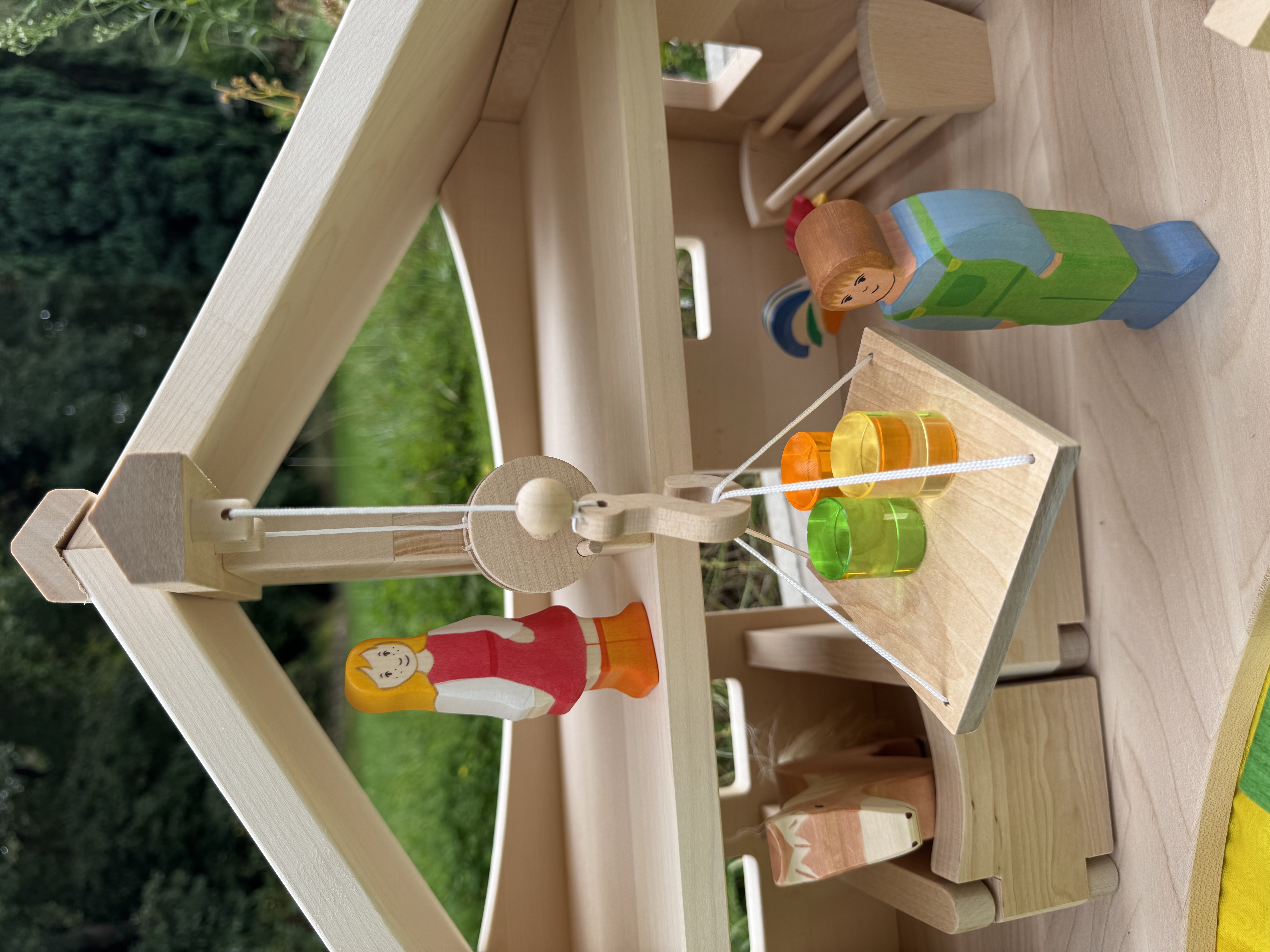 HOLZTIGER Bauernhof Stall mit Seilwinde